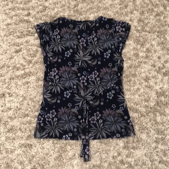 Flowery, stretchy, short sleeve blouse with tie in back, sOliver, Eur42/US12, - Picture 6 of 12